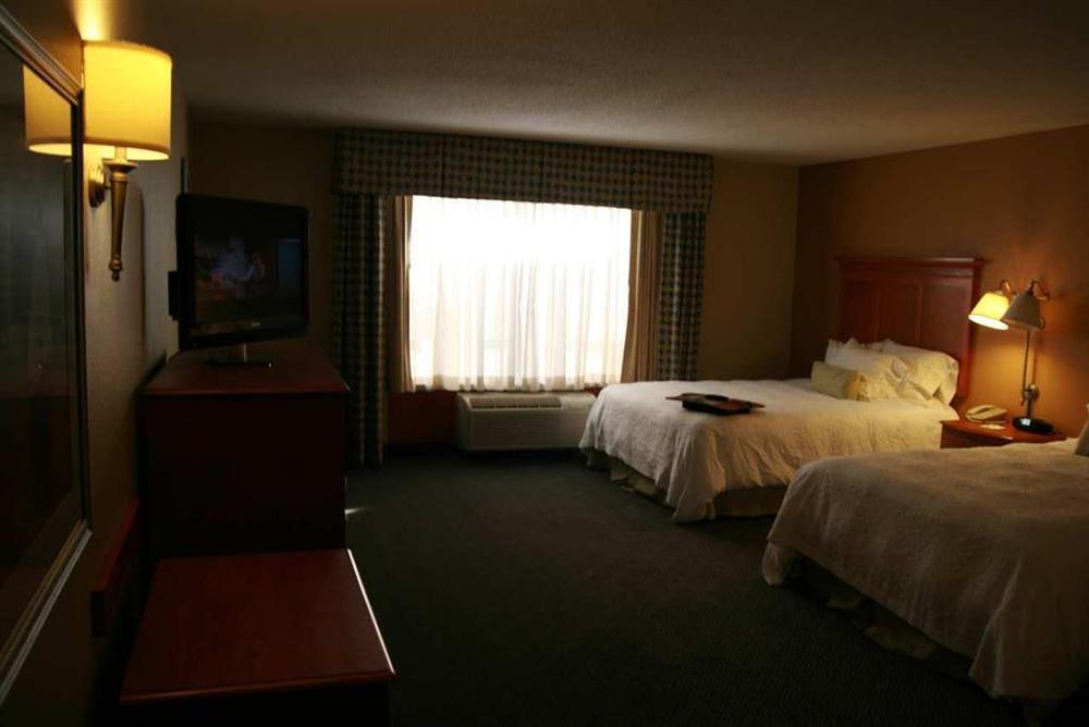 Hampton Inn Gretna - Smith Mountain Lake الغرفة الصورة